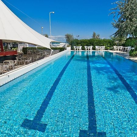 Hotel Mareblu เซนีกัลเลีย ภายนอก รูปภาพ