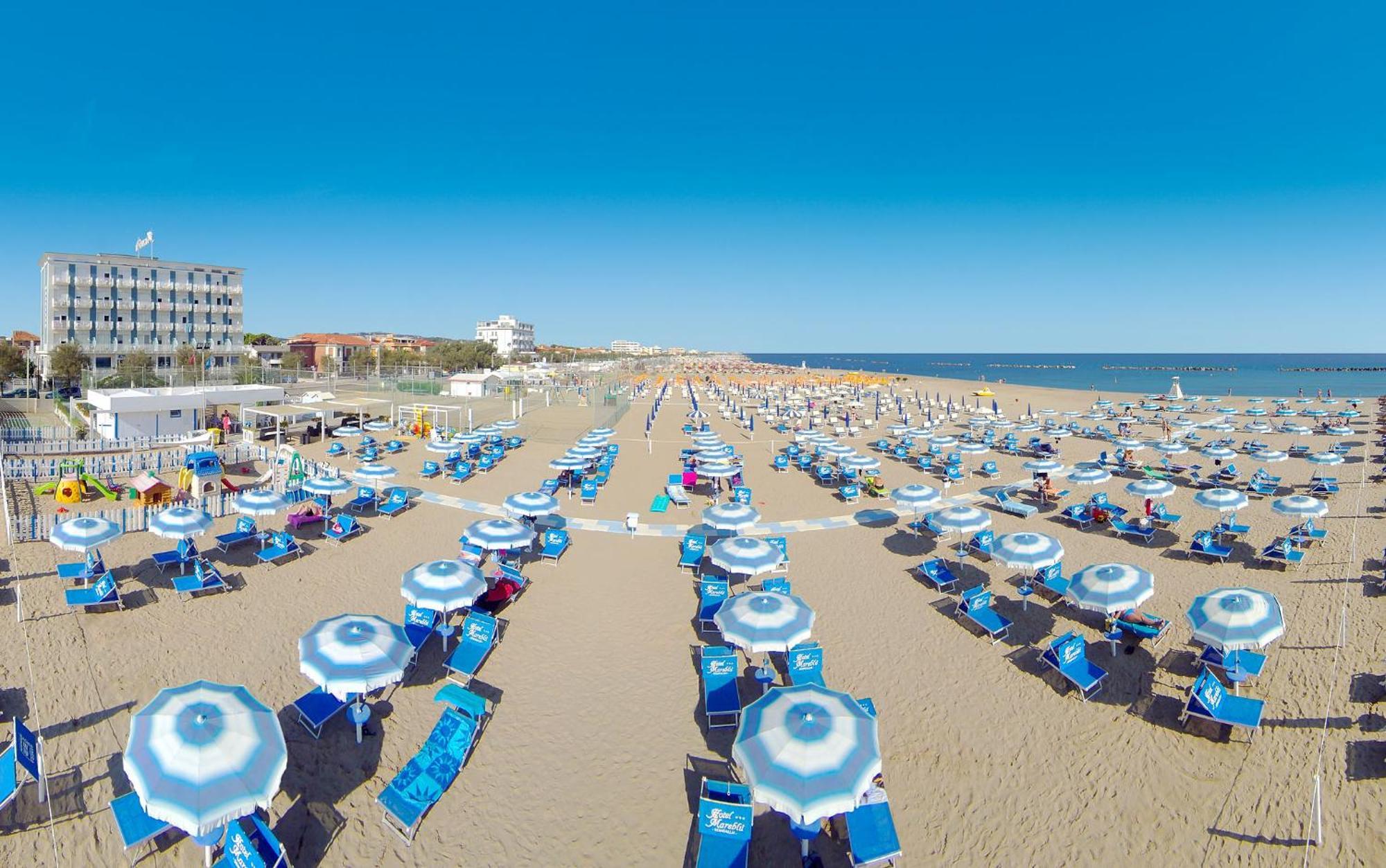 Hotel Mareblu เซนีกัลเลีย ภายนอก รูปภาพ