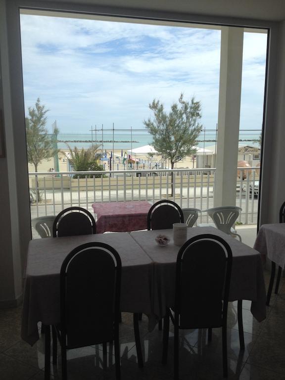 Hotel Mareblu เซนีกัลเลีย ภายนอก รูปภาพ