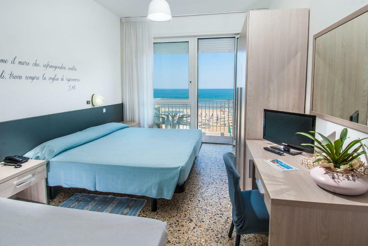 Hotel Mareblu เซนีกัลเลีย ภายนอก รูปภาพ